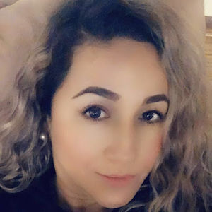 Meet your Posher, Adriana